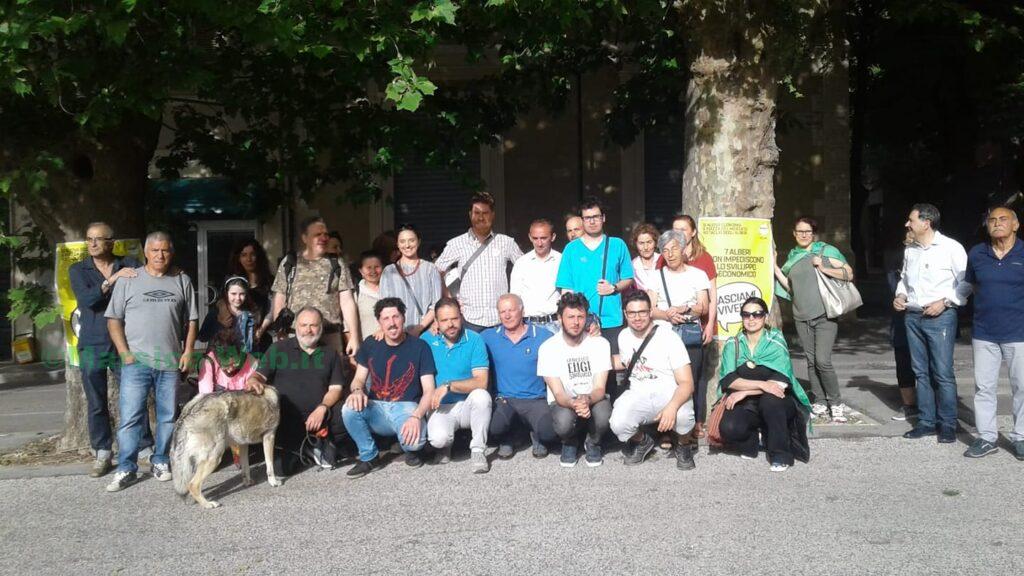 SIT IN PIAZZA DEL MERCATO 12 GIUGNO 2019 1