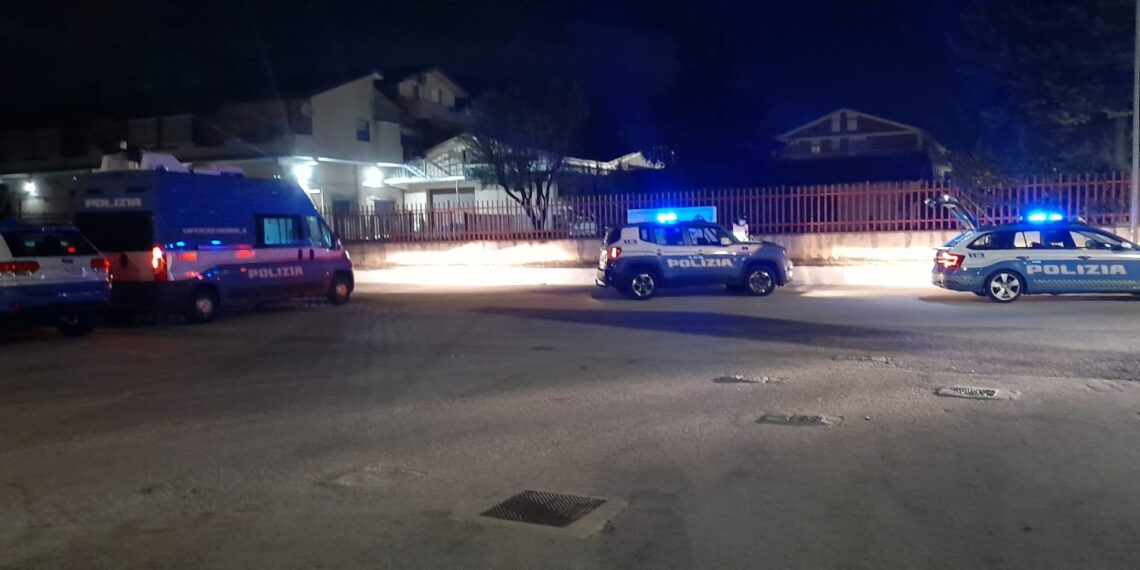 POLIZIA CONTROLLI SABATO SERA