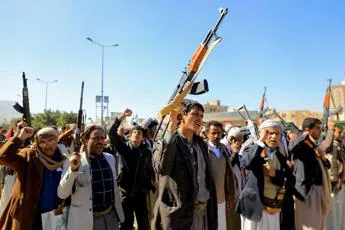 Yemen nuovo attacco Usa Gb contro Houthi jpg